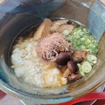 沖縄そば パパイヤとスブイ - ゆし豆腐と椎茸そば