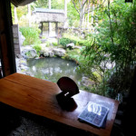 木乃実茶屋 - 手前の岩清水の前の席　ここも眺めが良い◎