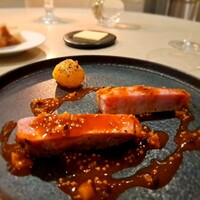 L'éclaireur - ～レクレルール 薪香のスパイス～ 
                    「鹿児島  月の灯牧場  奄美黒毛島豚　ロース肉の薪焼き」