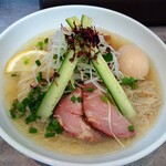 麺処 風人 - 冷し塩ラーメン+麺大盛+味玉。