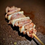 YAKITORI 燃 es - 大好物過ぎる、砂肝エンガワ。この食感に魅了され続けています。