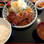 めしどころ 食堂 野武士 - 料理写真:４食限定 山梨県産みなもと牛ステーキ定食(2000円税込)