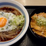 Dondon An - 期間限定 月見ねばとろそば(680円税込)、親子丼(560円税込)