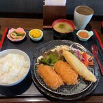 Cafe Bar Tsumugi - オマールエビのクリーミーコロッケと白身魚フライの定食【2023.9】