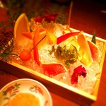 金舌 白金 - 季節野菜のバーニャカウダー