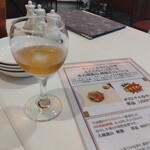 京華飯店 - 氷を１つだけ入れた古越龍山・純龍