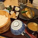 Shiroku Jichuu - お昼の鯖味噌煮定食