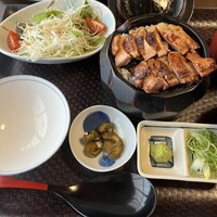 名古屋コーチン・旬菜 一鳳 金山本店 - 
