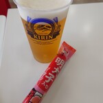 めんたいパーク - 生ビール(600円)おつまみに明太子入りソーセージがついてきます