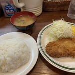 かつれつ四谷たけだ - ライス大盛・味噌汁・ビーフカツレツ