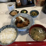 Roppongi Ukyousan - あら煮定食　800円
