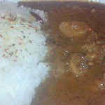 アトリエてらた - ヤッホーカレー拡大図。唐辛子ベースの辛さ、チキンの旨み、スパイスの絶妙さ。伝説になっているのも納得です