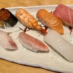 Tsukiji Sushikou - 奥からいくら、海老、サーモン、中トロ、塩・すだち三種盛り