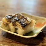 翼果楼 - 焼鯖寿司3貫