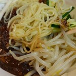 梁山泊 - ジャージャー麺大盛り
