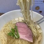 Chuuka Hanten Kinsan - 佐渡産焼きあごだし塩麺 950円