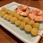 みつ - 「銀杏串（税込￥250）×2」「海老串（税抜￥300）」