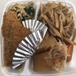 惣菜弁当 おかずや - 料理写真:おかず４品