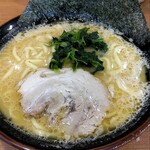 横浜家系ラーメン なぶら家 - 料理写真:
