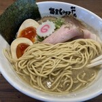 Menya Ichibiri Next - サラッとした煮干スープ(少し物足りない味)