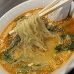 天津飯店 - ちぢれ麺