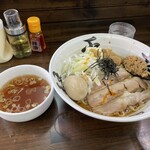 太麺屋 - 油そば香味中盛り800円+半熟味玉100円