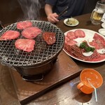 七輪焼肉 炭家 - 