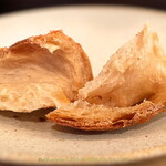 オステリア・トラマンダーレ - シェフの手焼きパン バゲットでも泡がでかくて皮がカリカリで香ばしいのが好き！