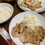 Naka Tora Shiyokudou - 豚バラ焼き　470円
                        めし　160円
                        味噌汁　40円