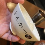Tonkatsu Taku - お茶碗にも棹さんマーク発見！