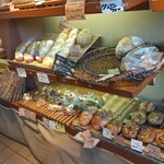 バイカル - 料理写真:パンの種類がすごすぎ!