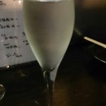 KACHI GARASU - レアな日本酒は半合からOK