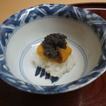 松川 - 瀬戸内の雲丹と露・ベルーガ産のキャビアの飯蒸し3