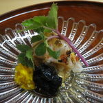 松川 - 伊勢海老の炙り、防風と菊、岩茸、味噌と土佐酢のジュレで3