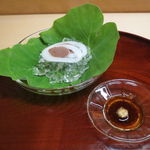 松川 - スルメイカのルイベ、生姜醤油で1