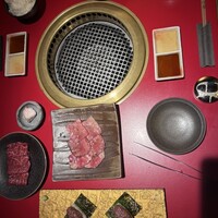 和牛とタン 焼肉 とみ 新橋本店 - 