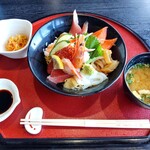 Osakana Dainingu Ginrintei - 海鮮丼