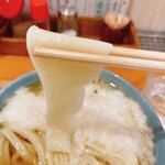 手打ちうどん 上を向いて - 