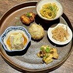 クロモリ - 前菜の盛り合わせ-そうめんカボチャ•ミョウガ、新ショウガ、クラゲ•タチウオ、中長ナス、青柚子•アカムツ、新ショウガ•サトイモ、ジャガイモ、ジャージー乳•アナゴの餡かけ