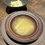 クロモリ - 吉切鮫のフカヒレとクリの土鍋ご飯