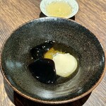 クロモリ - 仙草ゼリー、イチヂクと金木犀花茶