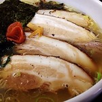 喜奴屋 - 塩チャーシュー麺。