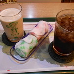 モスバーガー - コーヒーシェイク（２１０円）とペプシネックス（２１０円）