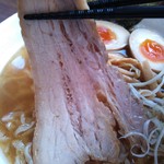 ゐをり - 和にぼしラーメン￥700のチャーシュー（H25.10.8撮影）