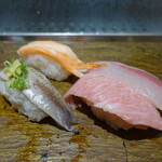 Tsukiji Sushichou - ６貫セットの一部