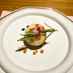 シカゴ - ●前菜3
      フォアグラのポワレ　桃をのせて
      バルサミコソースで