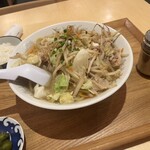 勝めし屋 - 肉野菜タンメン