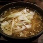 炭火と酒 くろや - 比内地鶏の醤油ラーメン　566円税込