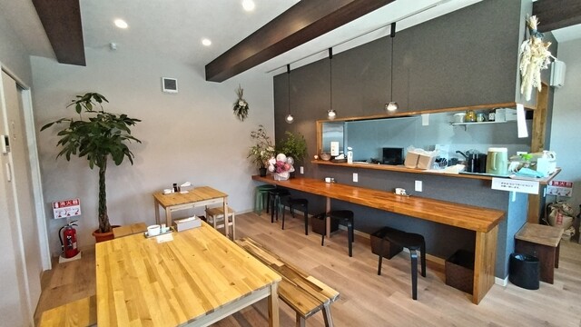 LABO Shinchi（ラボ シンチ） - 新地（食堂）の写真