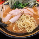 横浜家系ラーメン 大輝家 - チャーシューメンアップ